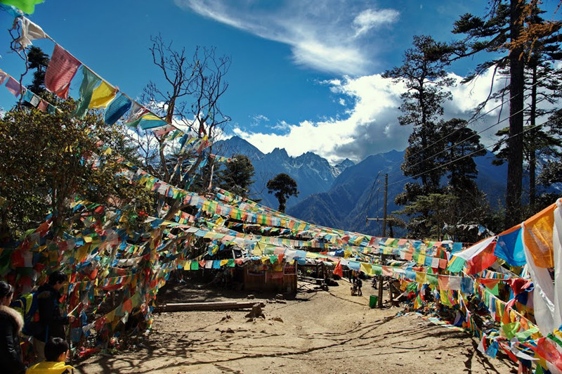 How to Get to Kawa Karpo Meili Snow Mountain from Tibet Lhasa