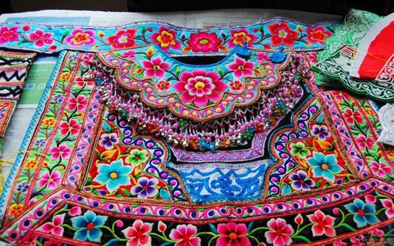 Yi Embroidery in Jijie Town of Yangbi County, Dali