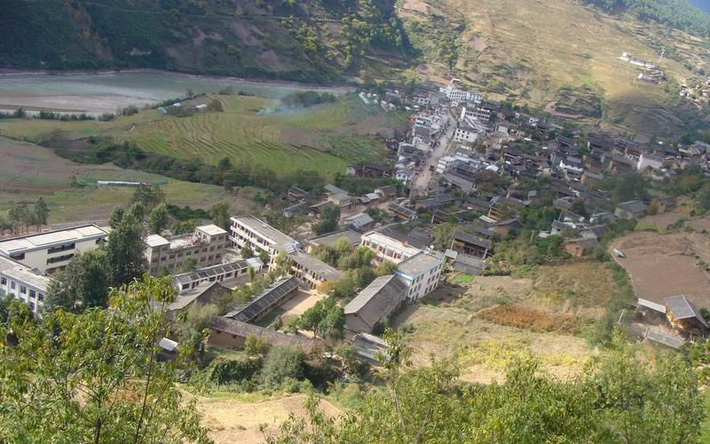 Yongchun Town of Weixi County, Diqing
