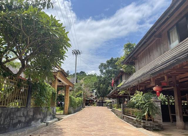 Lishaopo Village of Zhengdong Town in Jiangcheng County, Puer