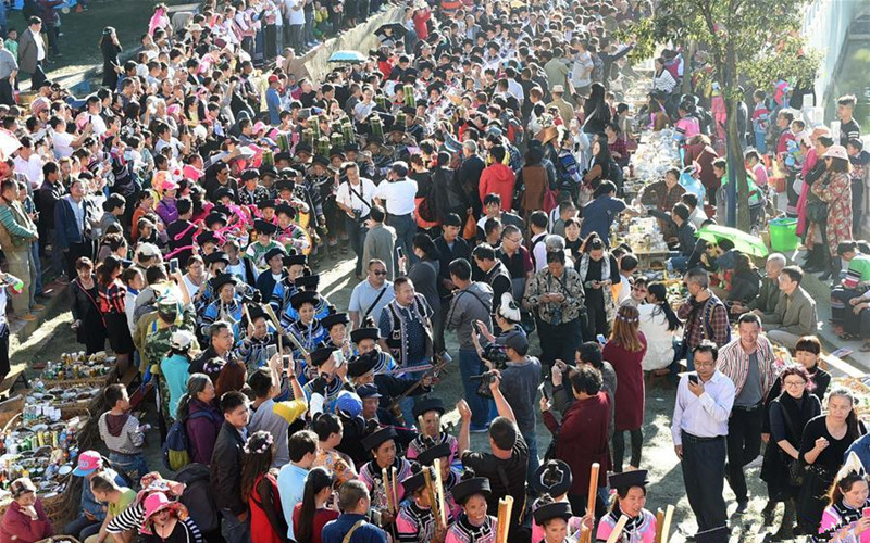 Long Street Banquet of Hani Ethnic Minority and Shiyuenian Festival in Honghe County, Honghe Prefecture