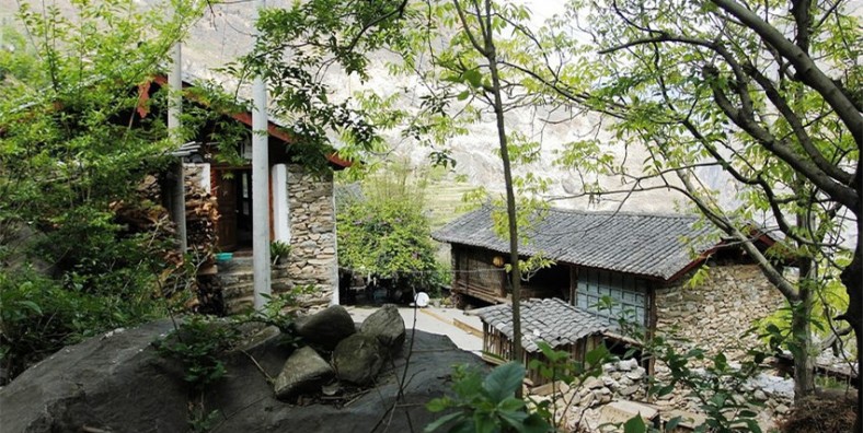 Hetaoyuan Village of Tiger Leaping Gorge