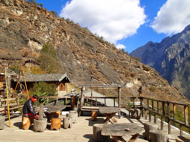 Tiger Leaping Gorge Hiking Tour in September