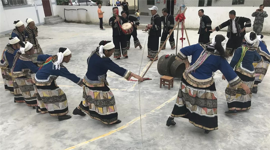 Bronze Drum Dance of Zhuang and Yi Ethnic Minorities in Wenshan