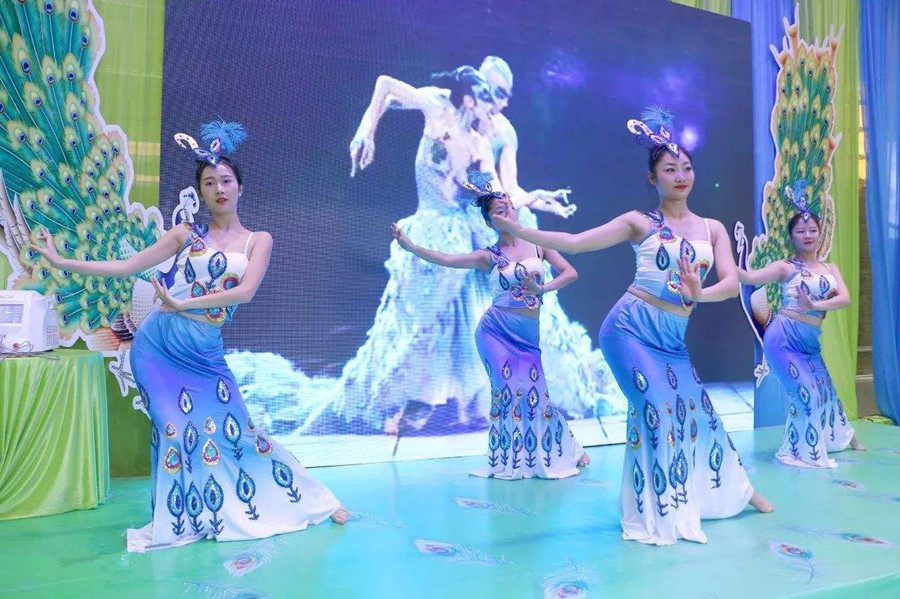 Peacock Dance of Dai Ethnic Minority