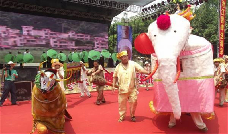 White Elephant Dance and Deer Dance of Dai Ethnic Minority in Menglian County, Puer