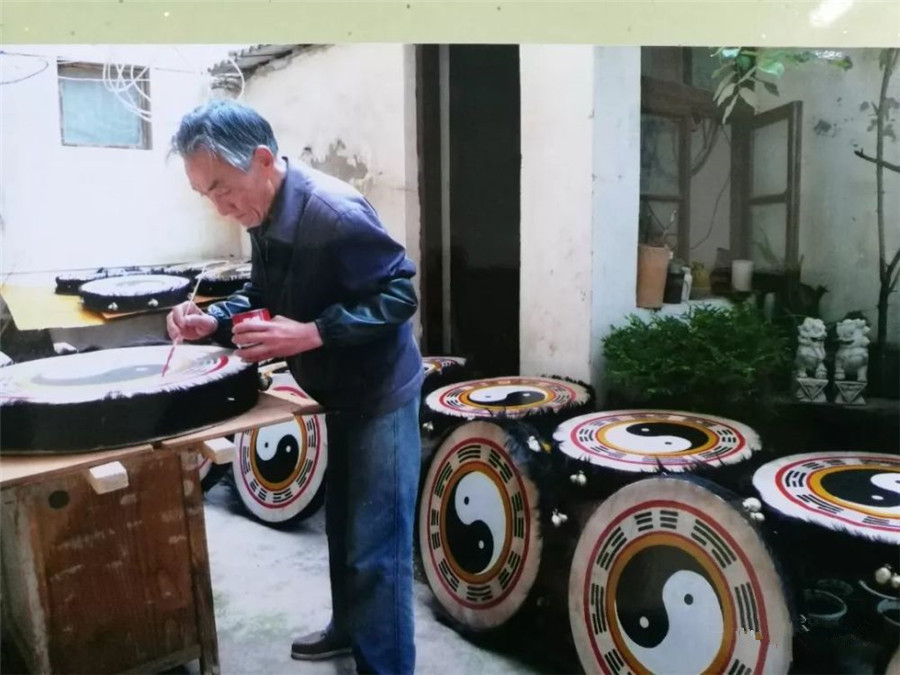 Duan Wenxin – Artist of Bai Folk Art in Yunlong County, Dali