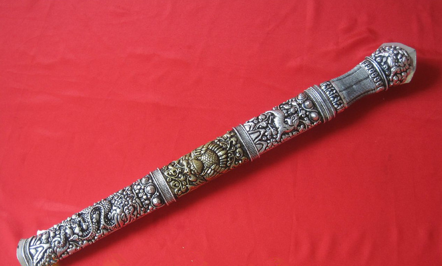 Kazhuo Tibetan Knife in Shangri-La, Diqing