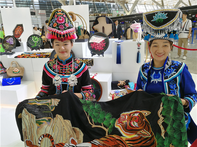E-commerce helps Yunnan products “go global”