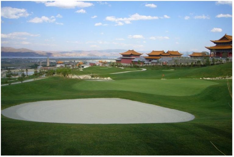 Dali Stone Mountain Golf Club