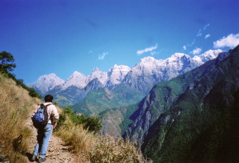Tiger Leaping Gorge between Lijiang and Shangrila