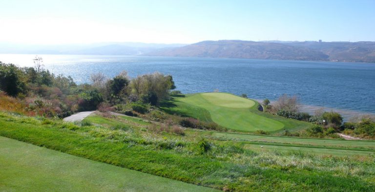Kunming Spring City Golf & Lake Resort
