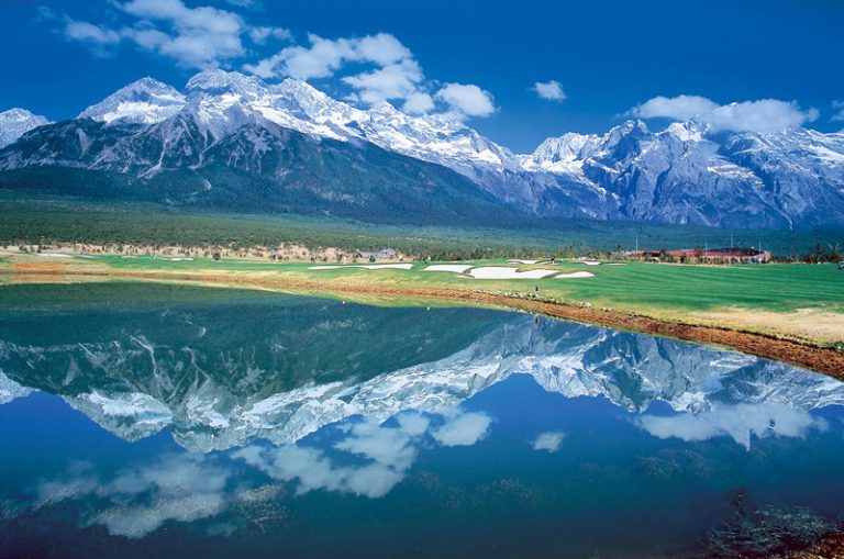 Lijiang Jade Dragon Snow Mountain Golf Course